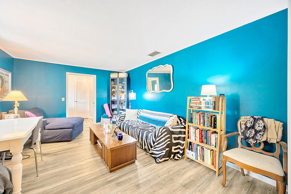 McKenzie 616 Greenbriar Dr.-18