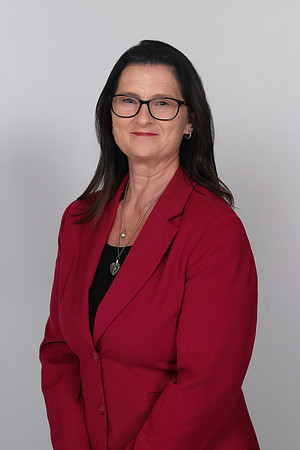 FCS Julie Brown Headshot-1