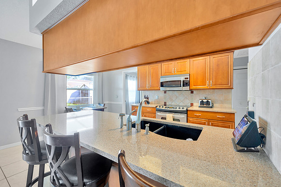 Lynn Davis 1414 Monte Lake Dr.-21
