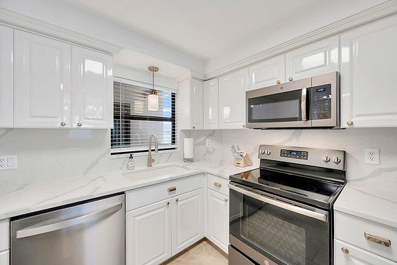 Amanda TRG 1270 Gulf Blvd. #2004-19