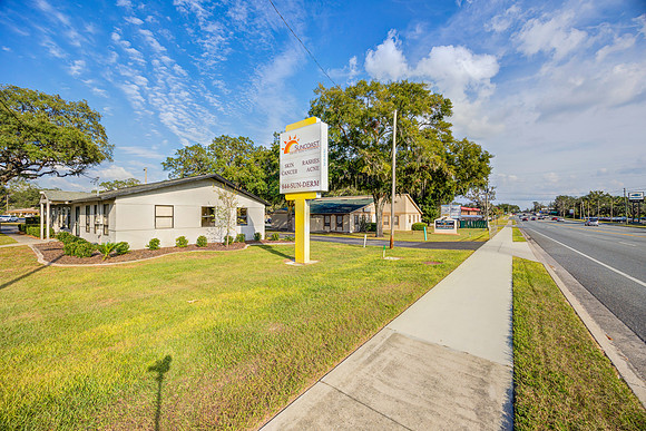 Suncoast Skin Inverness Location-31