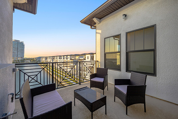 Dev 5351 Bridge St. Unit 100-69