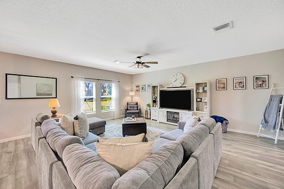 Kristen Hutchings 5532 Summer Sunset Dr.-8