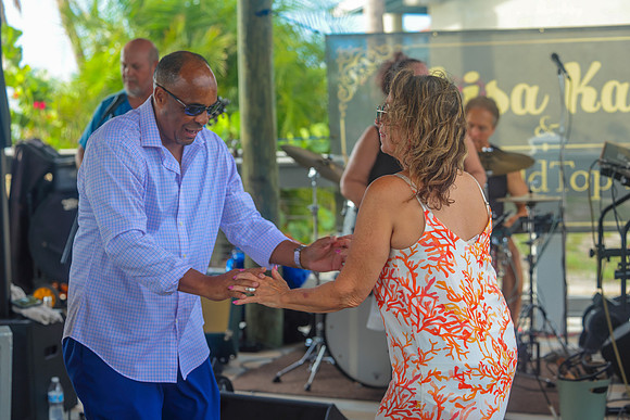 Sams Beach Bar Evening-82