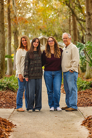 Howard Family Portraits 2024-4