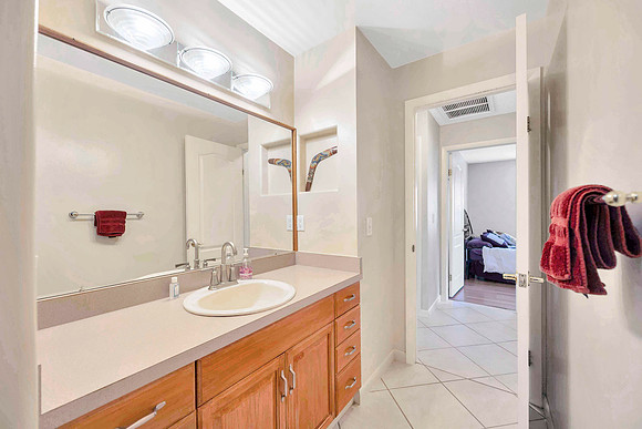 Curt 14918 Northwood Village Ln-11