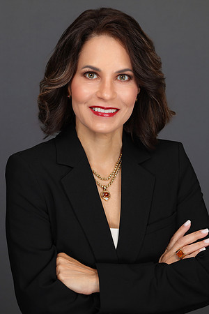 Maria Munoz Headshots-3