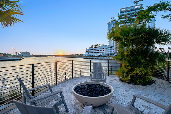 Dev 5351 Bridge St. Unit 100-86