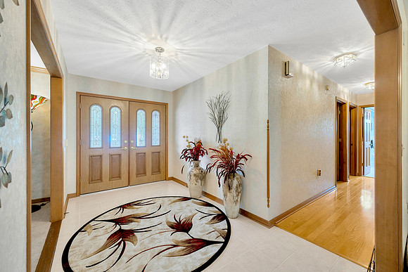 Linda Urban 11 Sycamore Ct. W-38