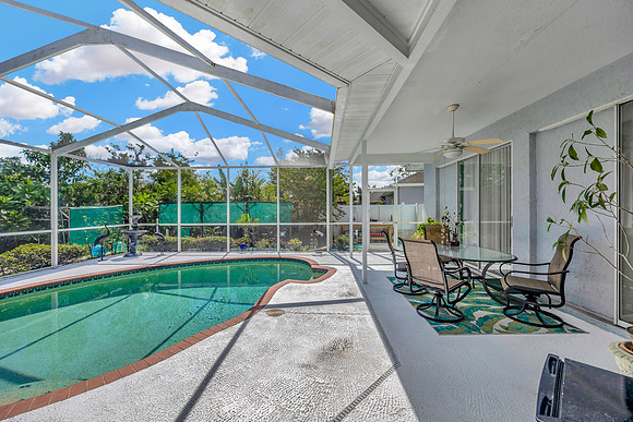 Candy Updated 22725 Arborglen Ct-7