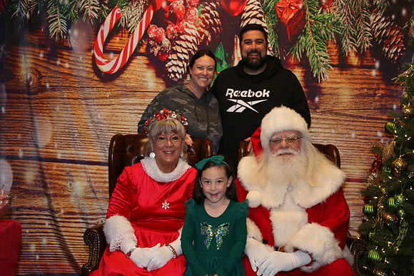 Hunters Green Christmas 2024-7