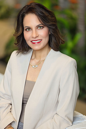 Maria Munoz Headshots-25