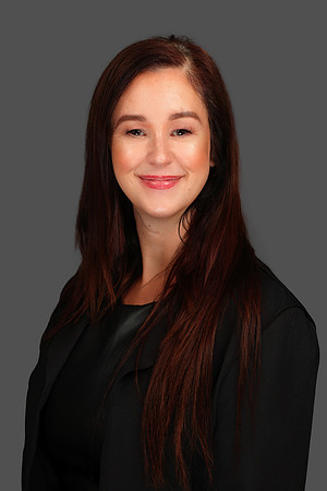 Kerri Ann Guinn Headshot-2