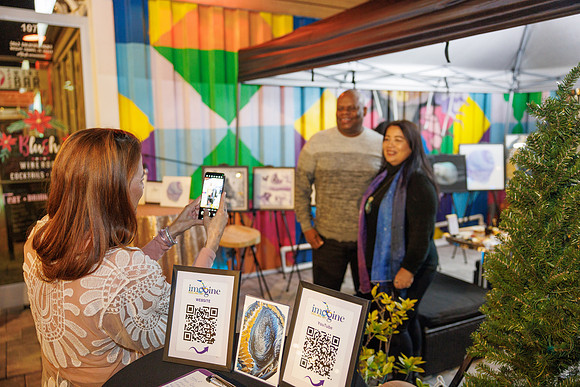Liz Imagine Healing Art Launch 2025-42
