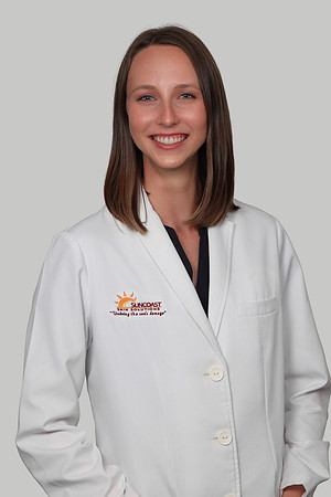 Lillian Kulik Headshot Gray Background 3