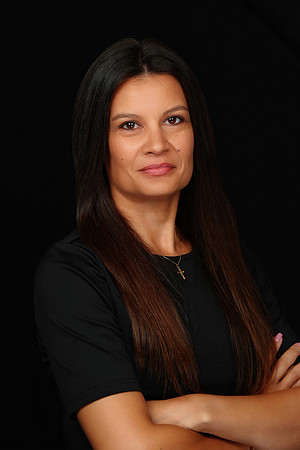 Glenn Law Group Stephanie Headshots-7