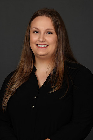 WT Anna Swanson Headshots-1