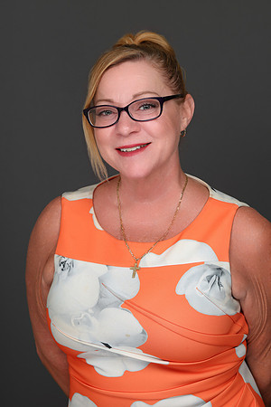 42 Nicole Barnes Headshot-1
