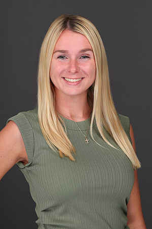 5 Rachel Dominy Headshot-2