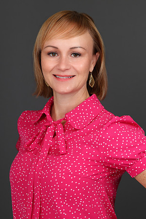 8 Michelle Costa Headshot-1