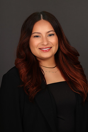 14 Louisa Fulla Headshot-4