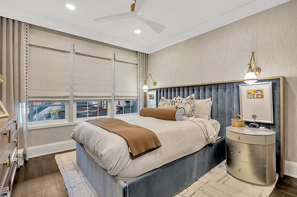 Onsite 1205 W. Horatio St.-15