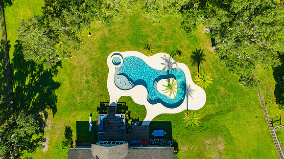 Larsen's Pool Neaves Pool & Spa Day Aerial-11