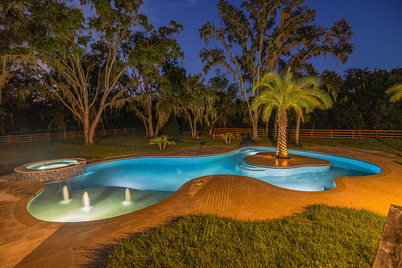 Larsen's Pool Neaves Pool & Spa Evening-6