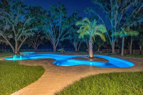 Larsen's Pool Neaves Pool & Spa Evening-11
