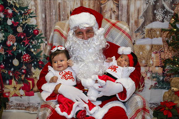 Mickey Keenan Pictures with Santa 2024-66