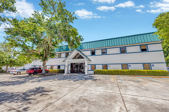 Suncoast Skin Sebring Building-1