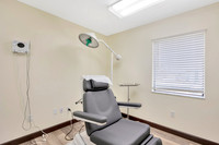 Suncoast Skin Sebring Building-4