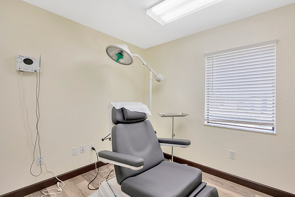 Suncoast Skin Sebring Building-4