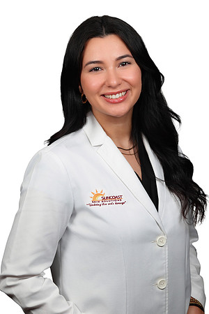 Suncoast Skin Valentina Chapman Headshot White 2