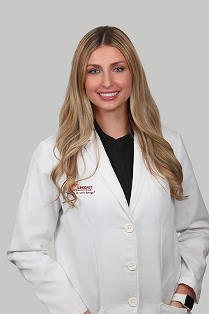 Jenna Caputo Headshot Gray Background 2