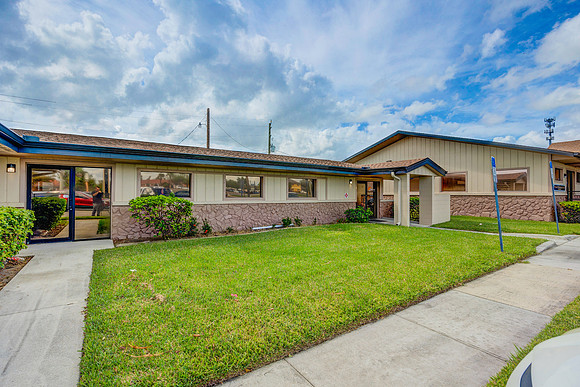 Suncoast Skin Port Charlotte Location-12