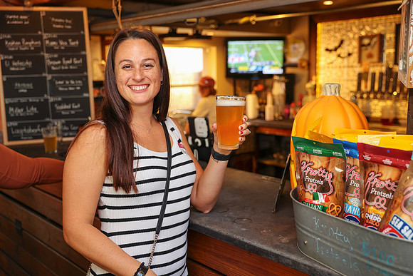 54 Realty Mixer In the Loop Oct 2025-10