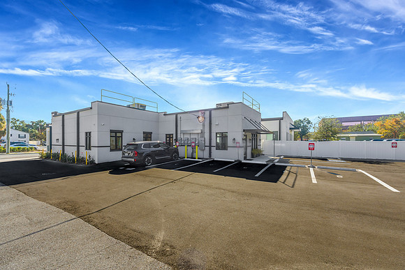 Tampa Constructors Snatched Lab Tampa-86