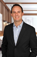 Aaron Hoefen Hotel BG