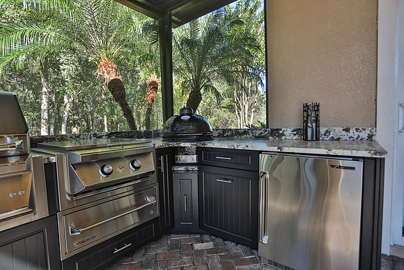 Jim Outdoor living Oct 24-17