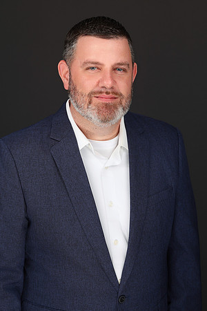 Shawn Henson Business Headshots-3