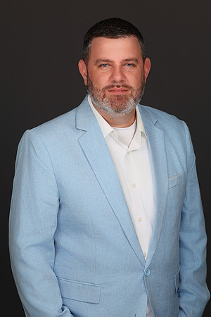 Shawn Henson Business Headshots-10