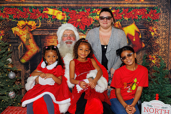 Live Oak Christmas December 14th 2024-90