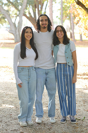 Mohnshine Family Portraits USF Garden-3