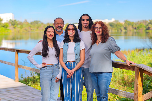 Mohnshine Family Portraits USF Garden-5