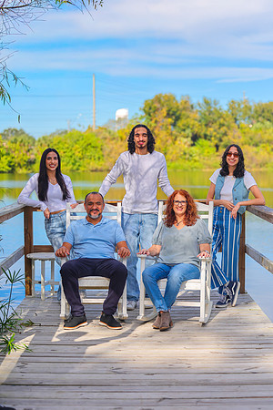 Mohnshine Family Portraits USF Garden-8
