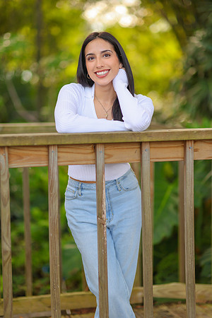 Mohnshine Family Portraits USF Garden-21