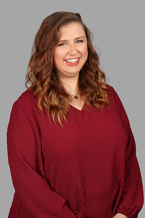 Abigail 2 Hilton Headshot Gray