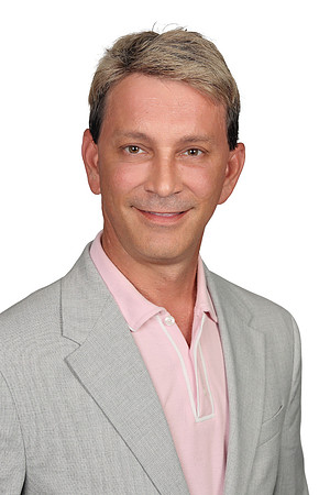 Jon Hilton Headshot White