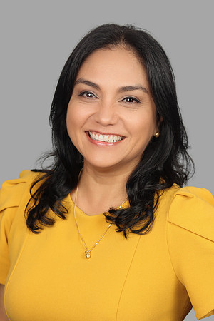 Maribel Hilton Headshot Gray